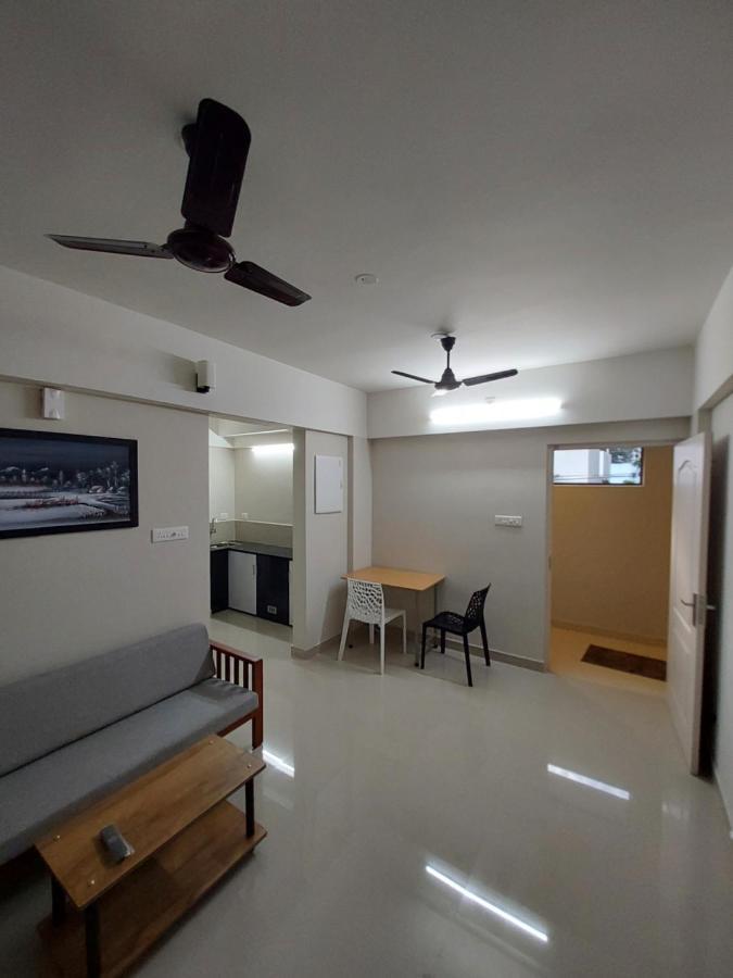 Hotel Mannat Residence Thiruvananthapuram Exteriör bild