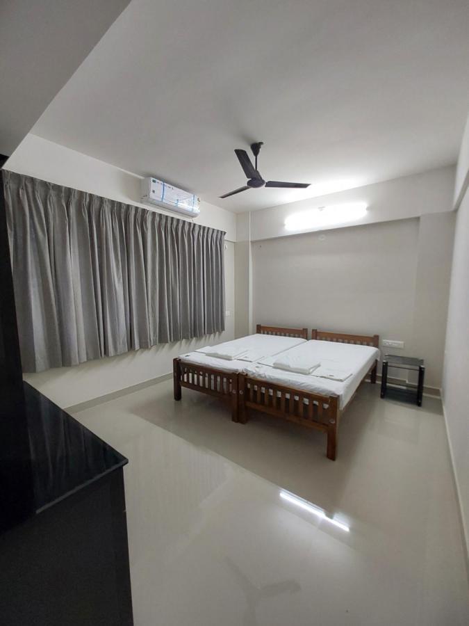 Hotel Mannat Residence Thiruvananthapuram Exteriör bild