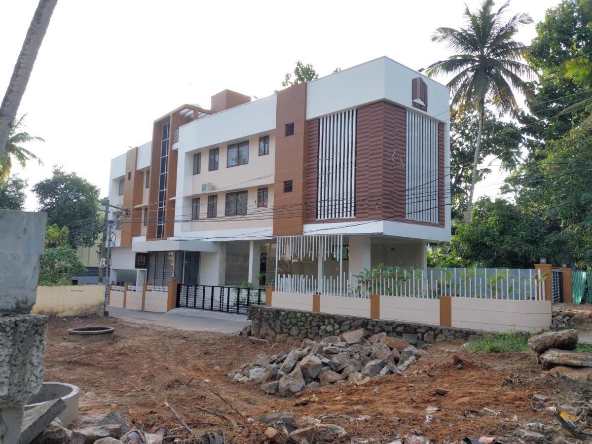 Hotel Mannat Residence Thiruvananthapuram Exteriör bild